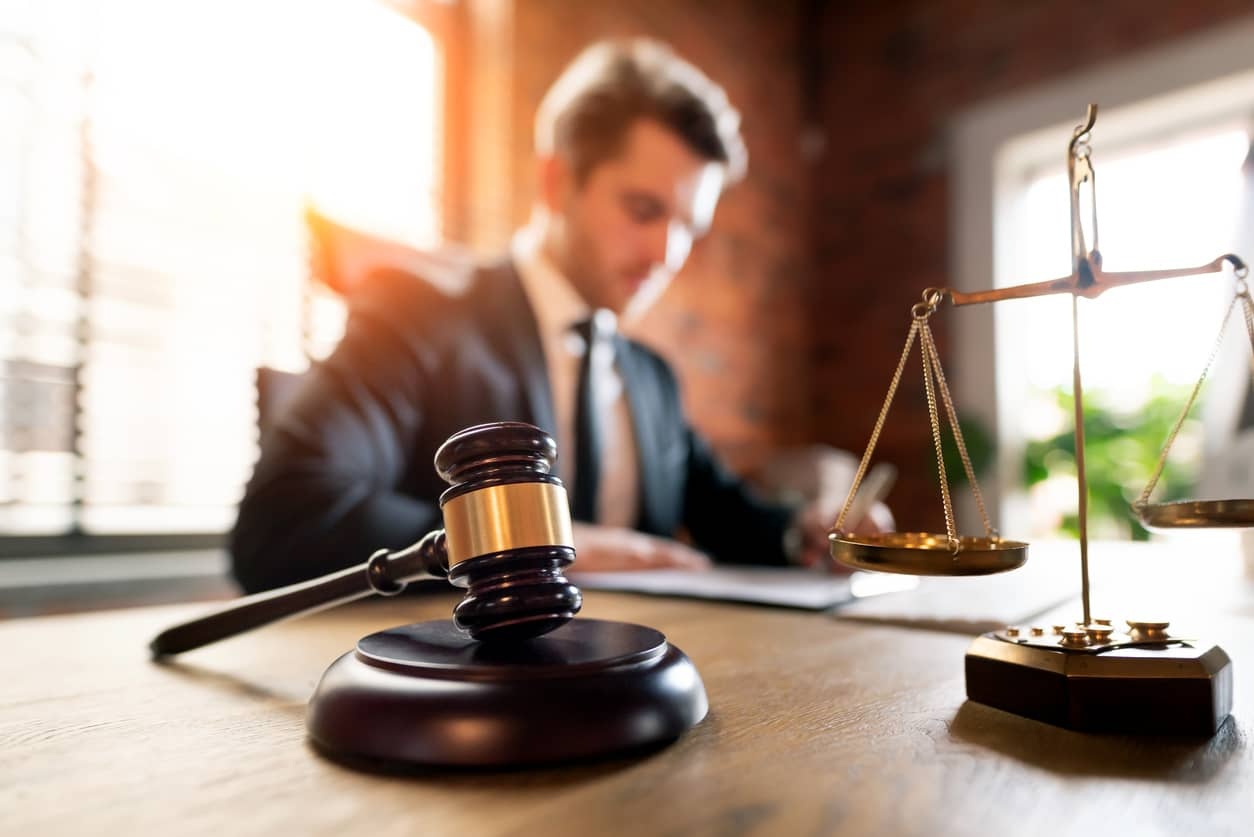 LA PROTOCOLIZACIÓN DEL LAUDO ARBITRAL: ALCANCES JURÍDICOS Y EFECTOS REGISTRALES EN EL ORDENAMIENTO PERUANO