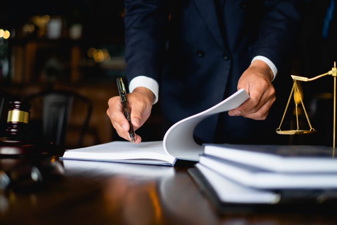 DIFERENCIAS ENTRE GARANTÍA HIPOTECARIA JUDICIAL Y NOTARIAL: VENTAJAS PARA EL ACREEDOR